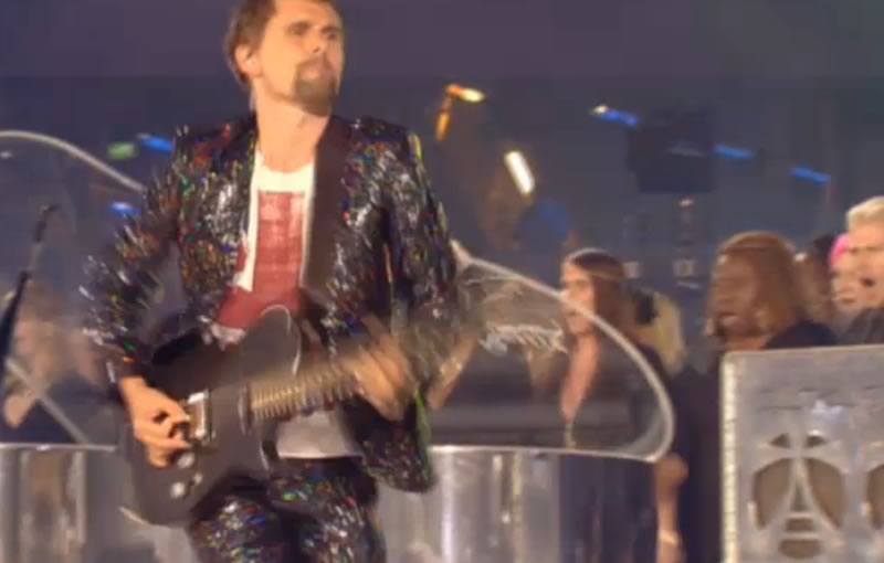 Matt Bellamy with his Dickinson Mk2 on stage at the Olympics closing ceremony